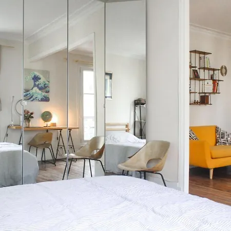 Nice Apt Studio In The Heart Of Paris Paris